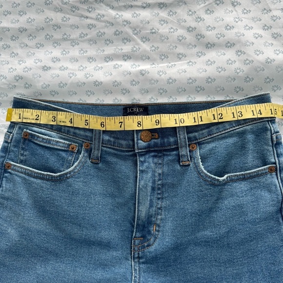J. Crew Women’s Essential Straight Jeans - Picture 4 of 8